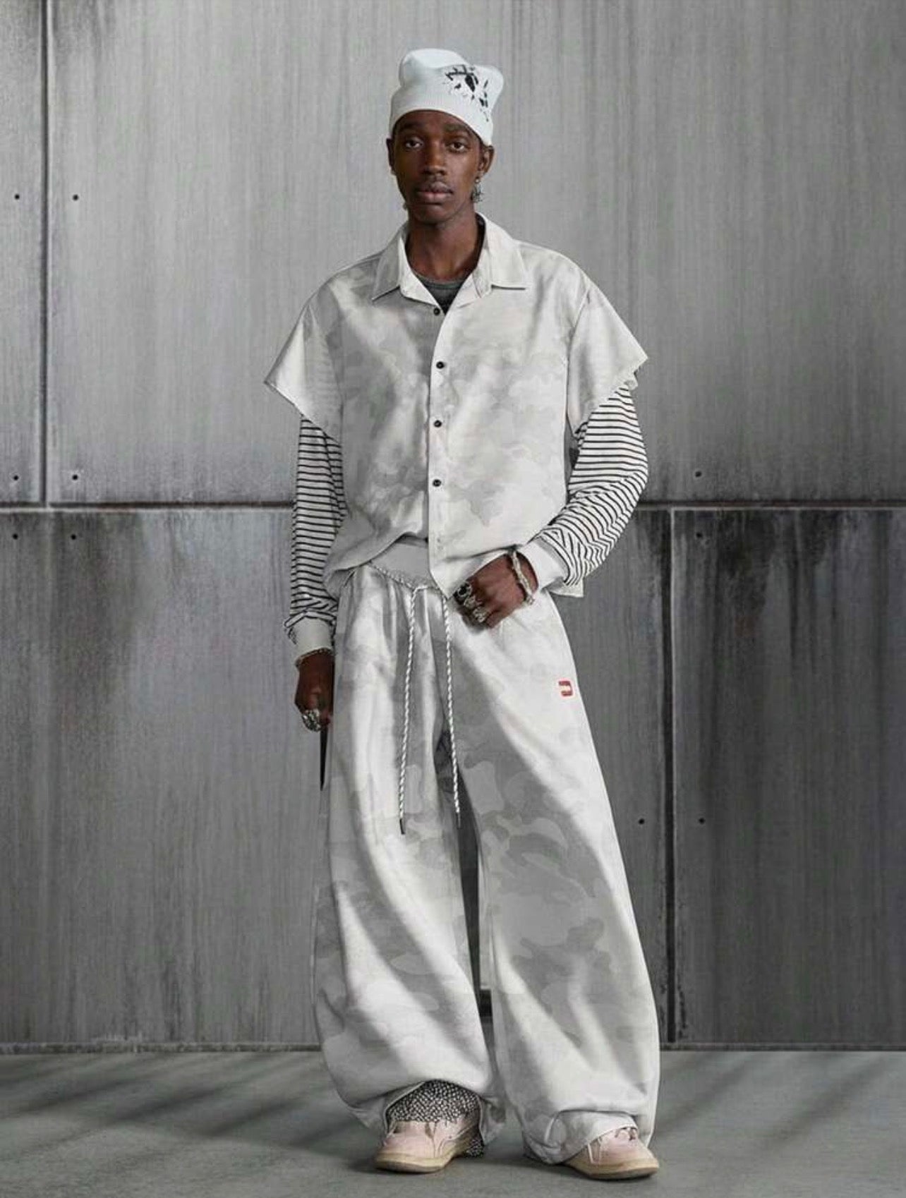 Men’s Striped Loose Fit Trousers – Sporty Streetwear Pants