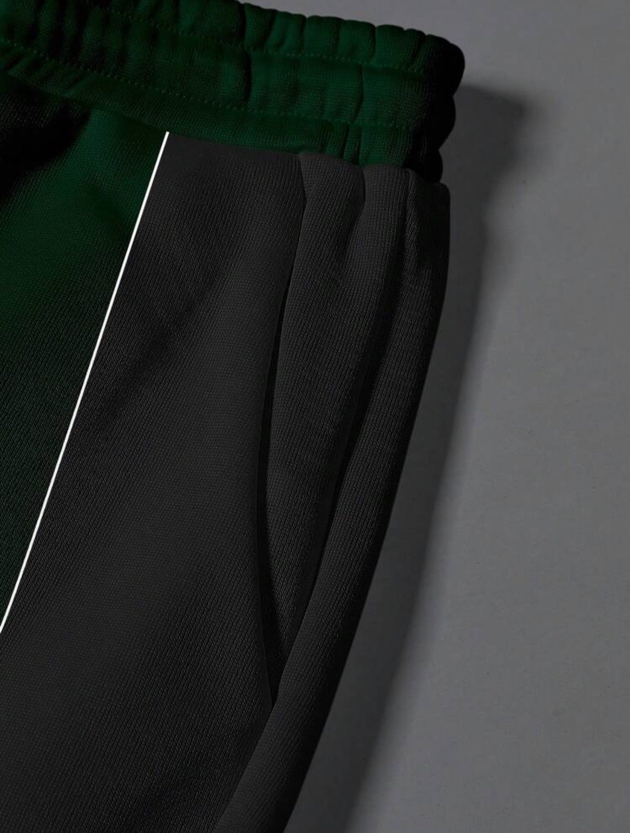 Men’s Contrast Color Patchwork Hoodie & Sweatpants Two-Piece Set – Casual Streetwear Outfit