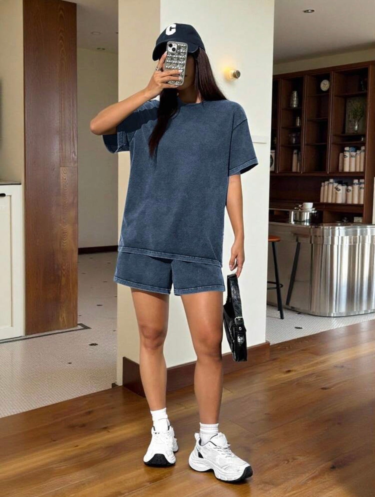 Women’s Vintage Distressed T-Shirt & Shorts Two-Piece Set – Casual Summer Outfit