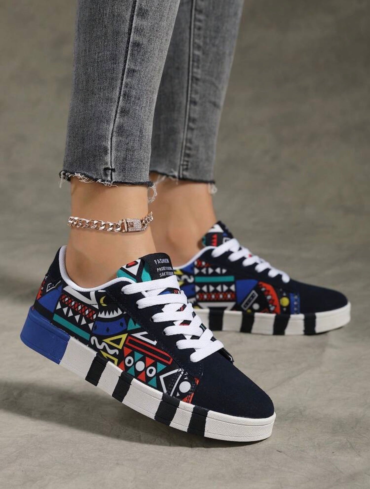 Women’s Casual Geometric Print Color Block Skate Shoes – Outdoor Comfort Sneakers