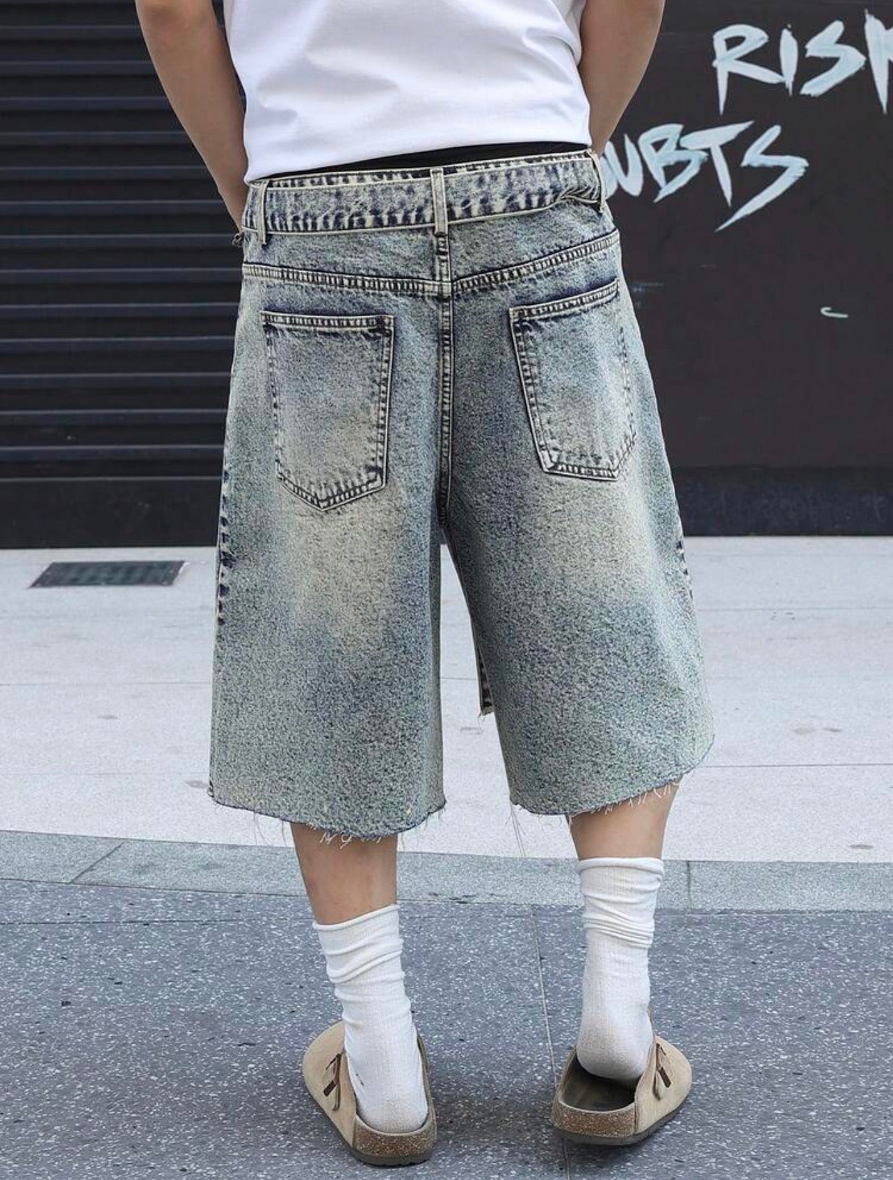 Men’s Distressed Waist Belt Wide Leg Denim Shorts – Casual Streetwear Bottoms
