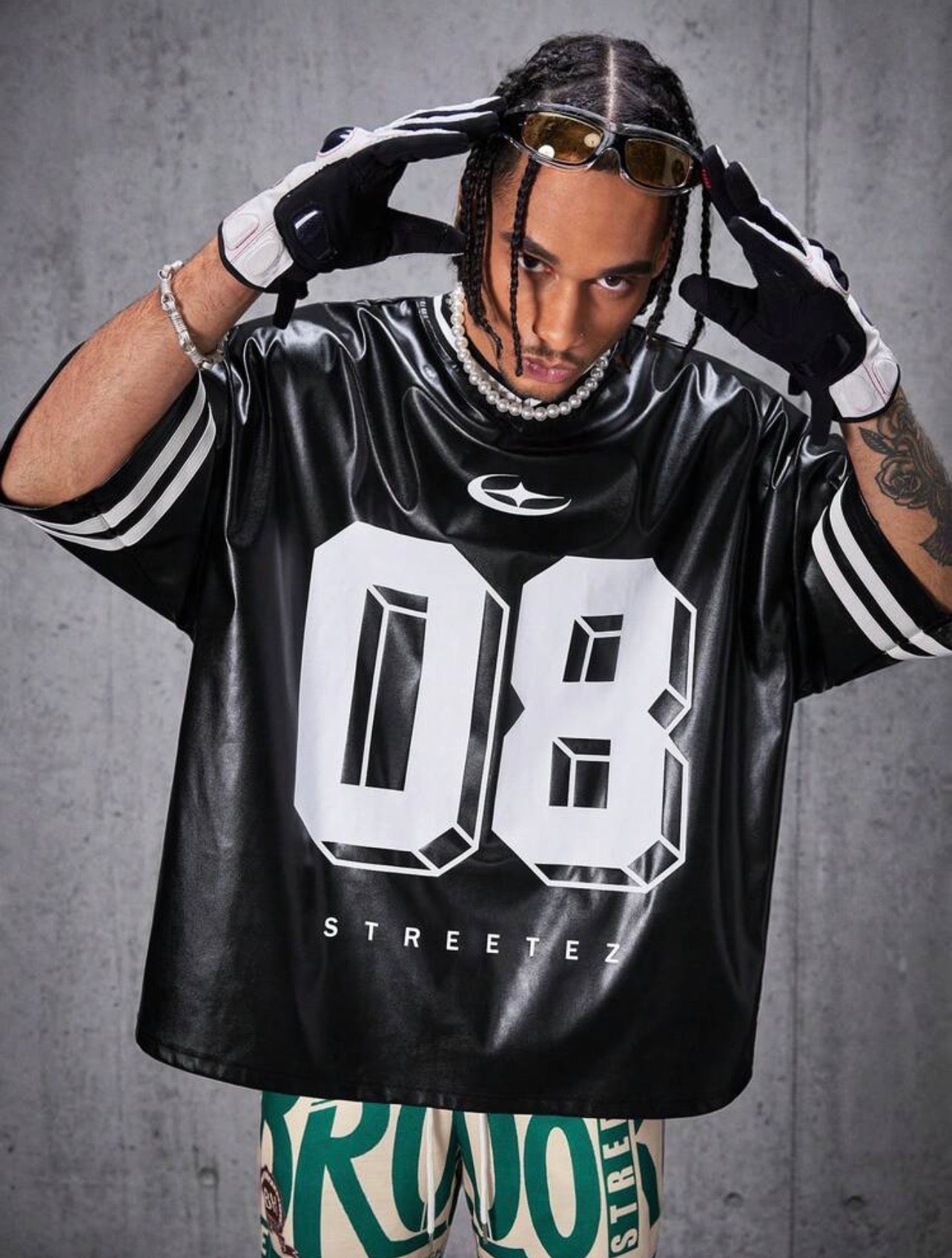 Men’s Loose Fit V-Neck Numeric Print Basketball Jersey Style Short Sleeve T-Shirt – Streetwear Top