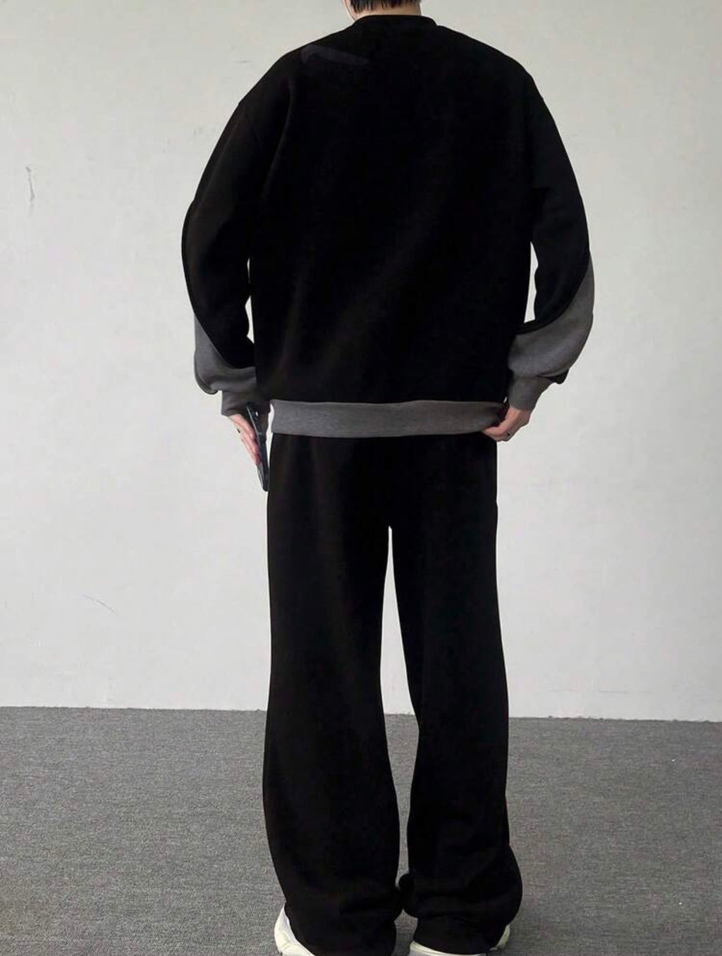 Men’s Contrast Color Long Sleeve Sweatshirt & Sweatpants Two-Piece Set – Casual Cozy Outfit