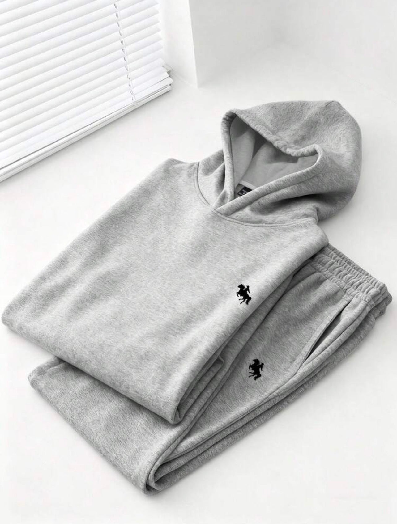 Men’s Horse Logo Hoodie & Sweatpants Two-Piece Sportswear Set – Casual Autumn Outfit