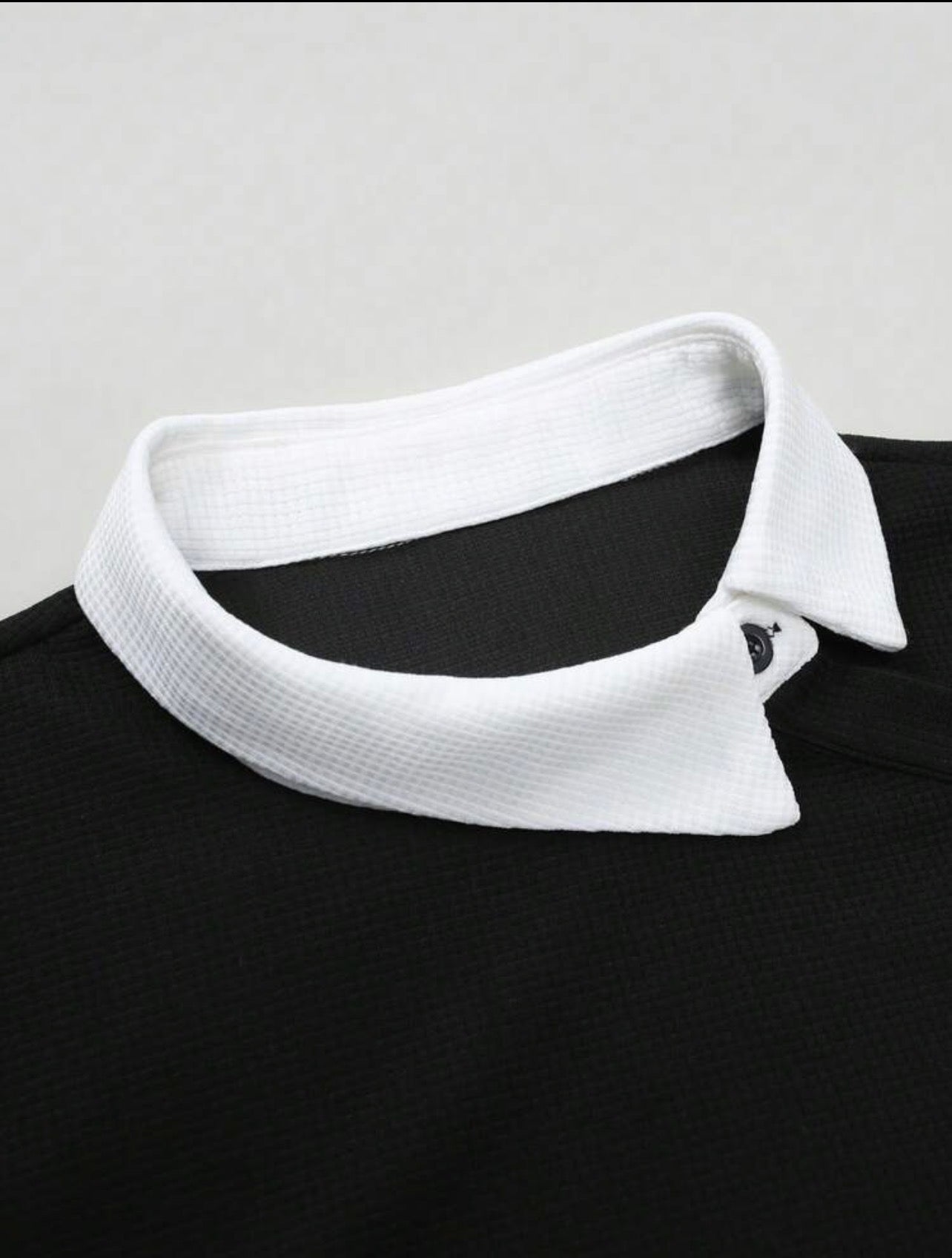 Men’s Contrast Color Long Sleeve Buttoned Knitted Polo Shirt – Casual Business Top